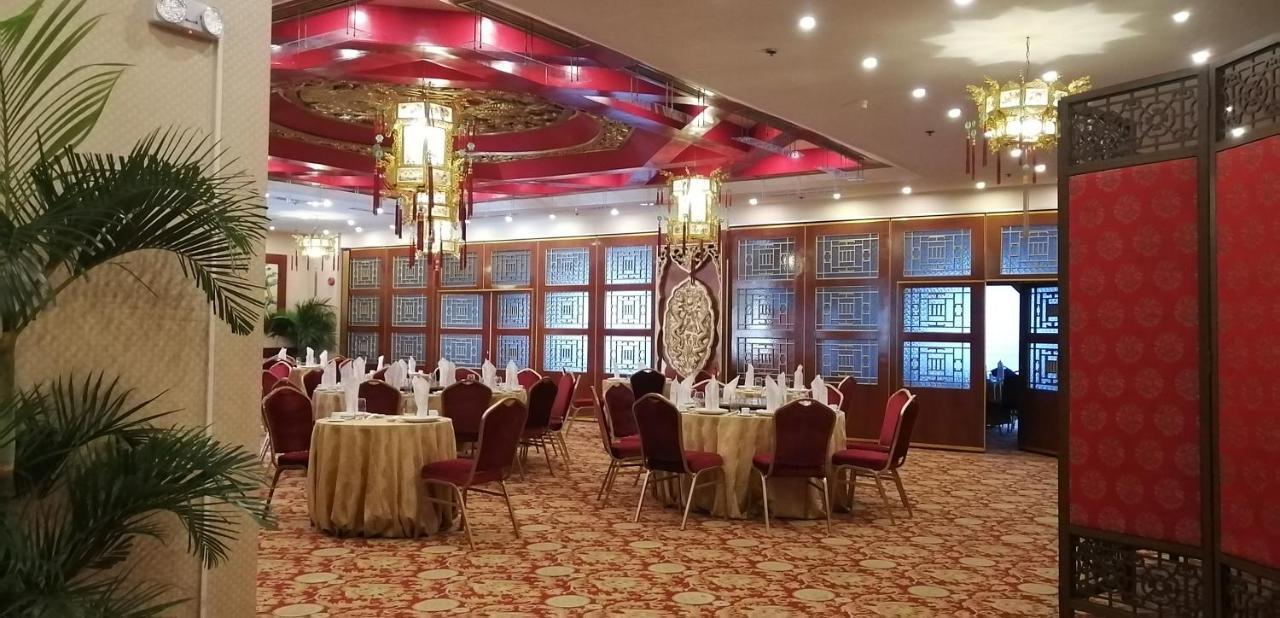 Manila Prince Hotel Eksteriør billede