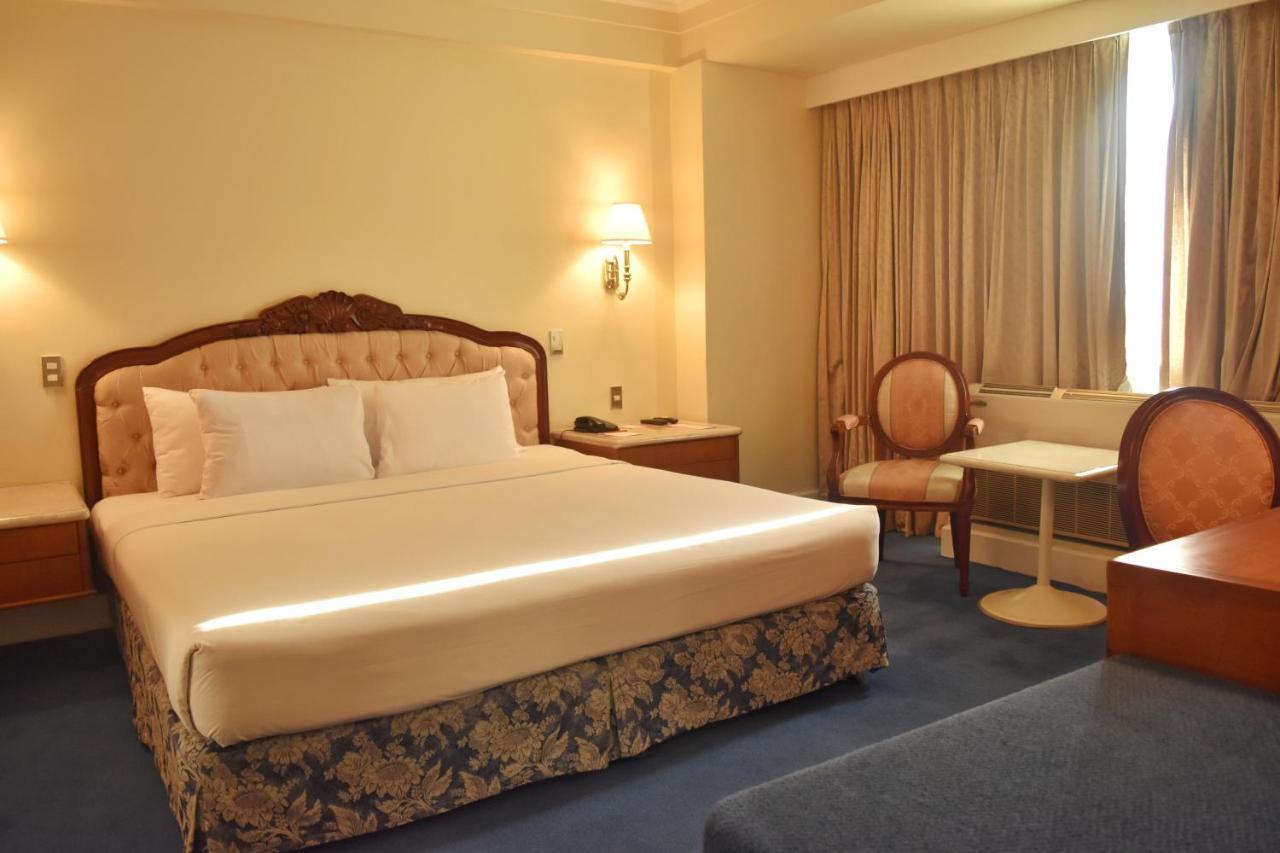 Manila Prince Hotel Eksteriør billede